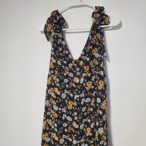 Lulu's Quite a Sight Black Floral Print Tie-Strap Midi Dress - Picture 11 of 12